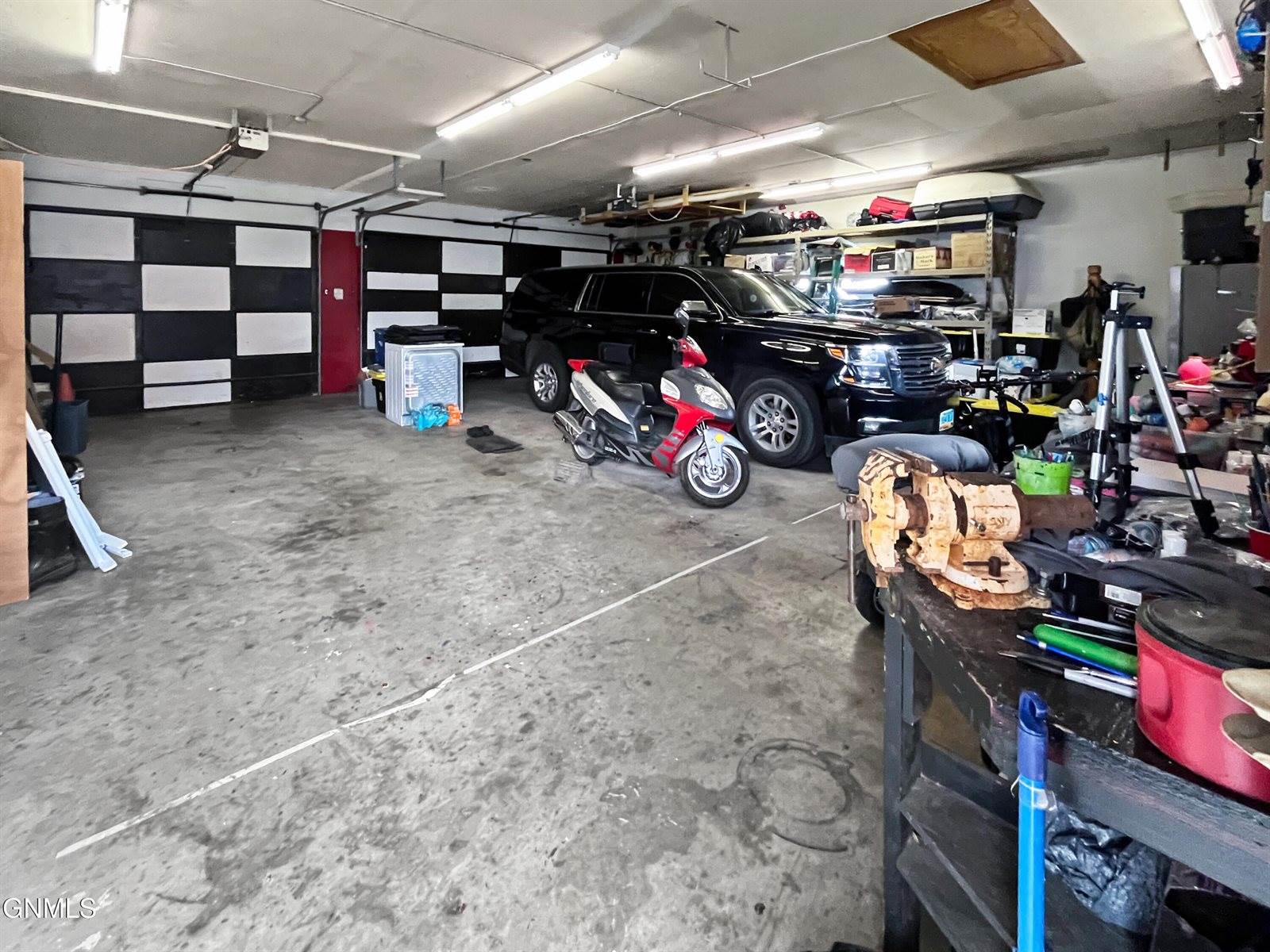 910 8th Avenue West, Williston, ND 58801