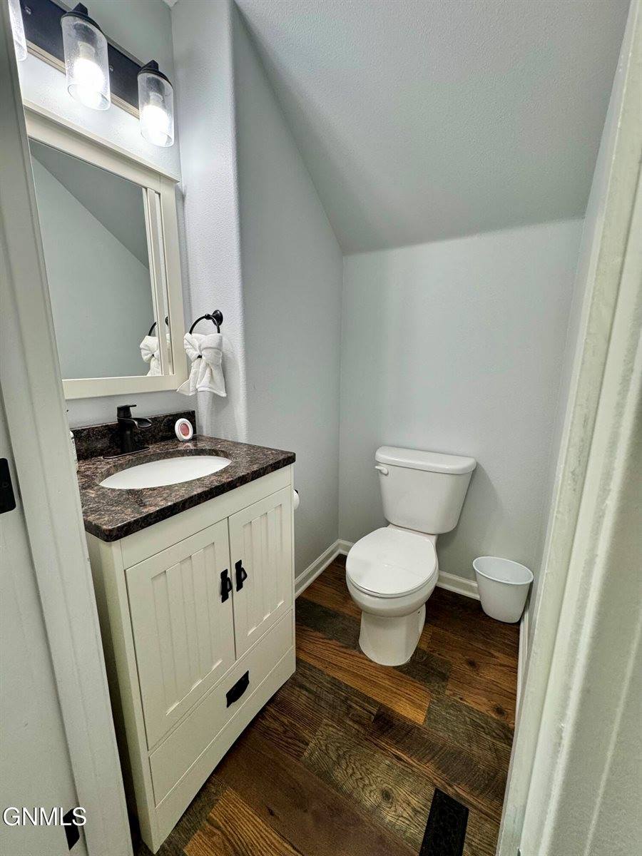 5809 Vanessa Avenue, Williston, ND 58801