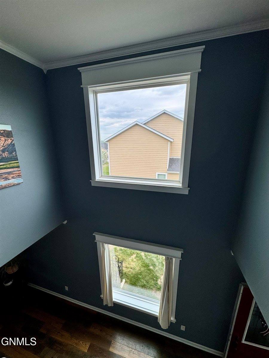 5809 Vanessa Avenue, Williston, ND 58801