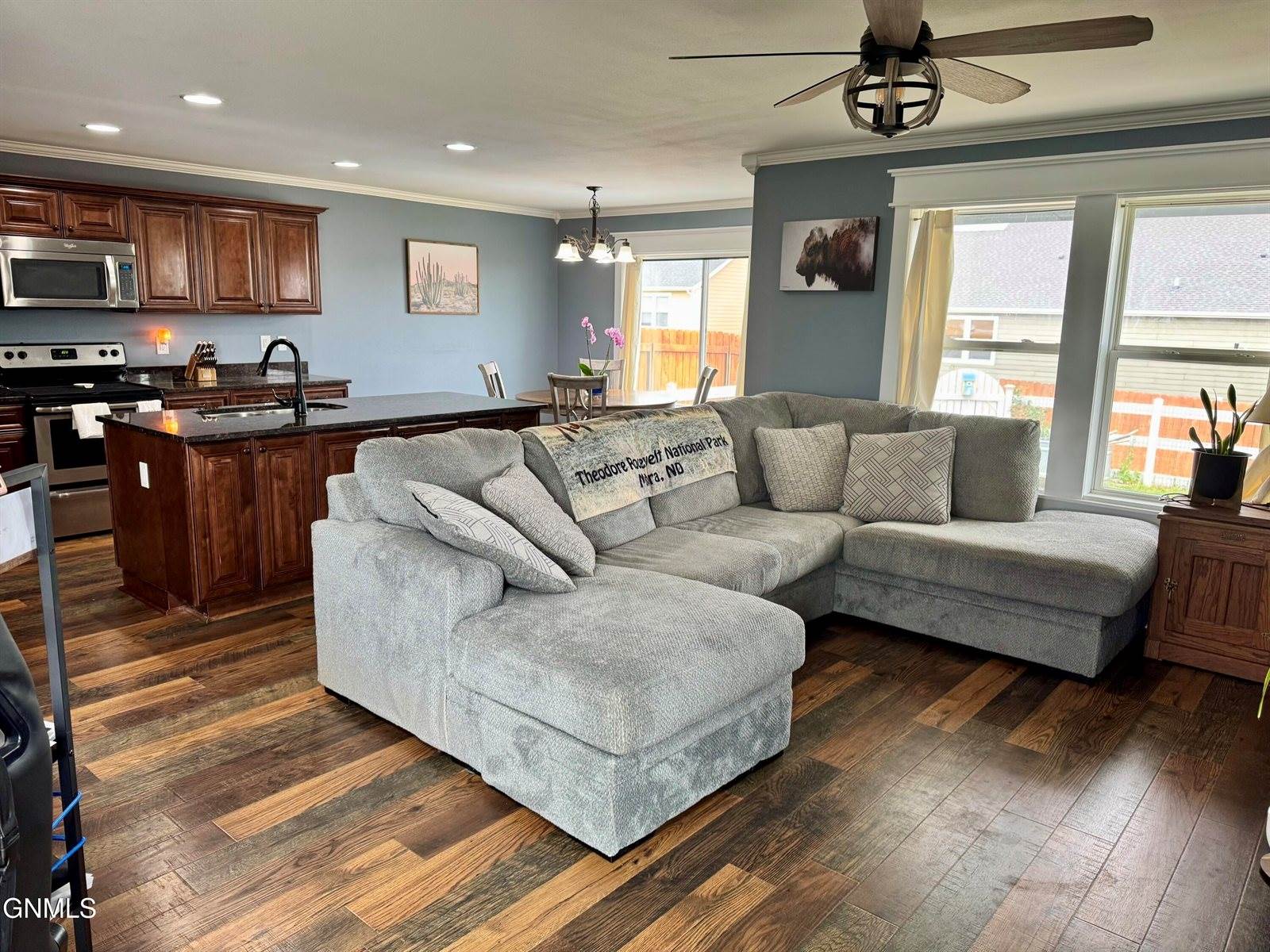 5809 Vanessa Avenue, Williston, ND 58801