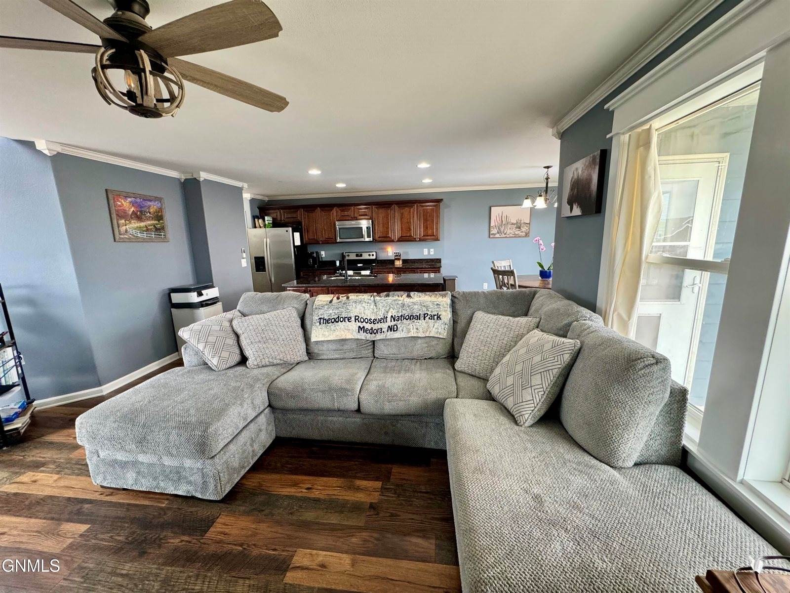 5809 Vanessa Avenue, Williston, ND 58801