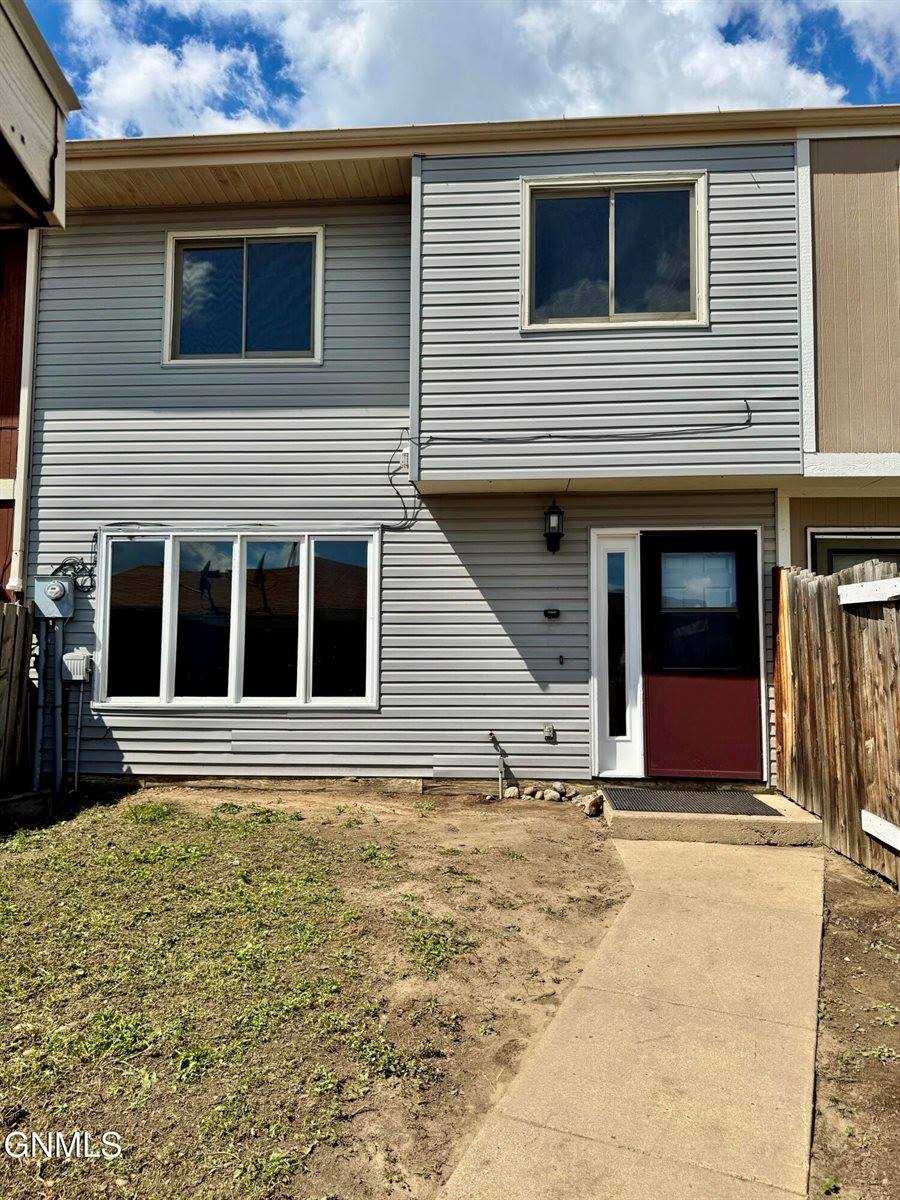 2609 18th Avenue West, Williston, ND 58801