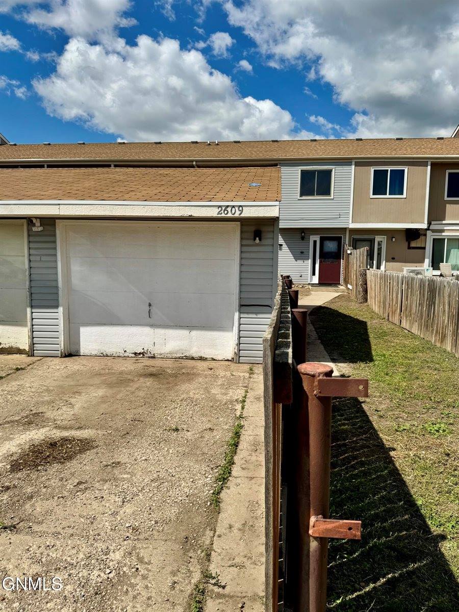 2609 18th Avenue West, Williston, ND 58801