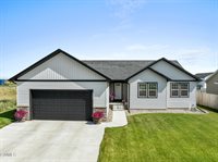 3104 28th Avenue West, Williston, ND 58801