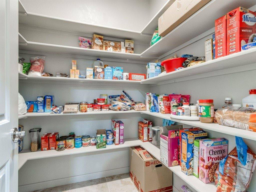 4210 Paradise Drive, Blanchard, OK 73010