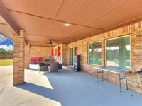 4210 Paradise Drive, Blanchard, OK 73010