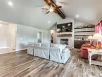 4210 Paradise Drive, Blanchard, OK 73010