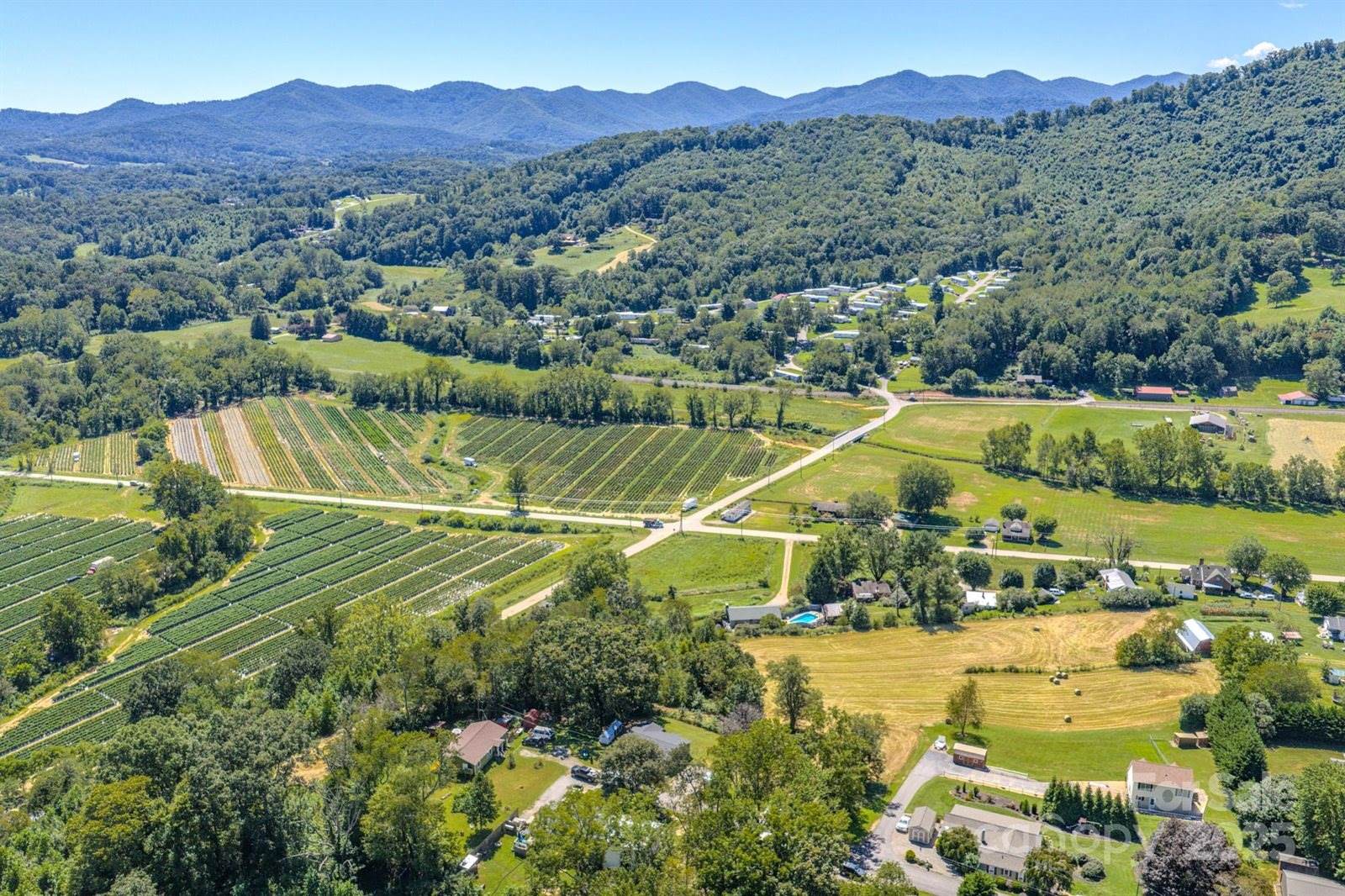 26 Center Street, Candler, NC 28715