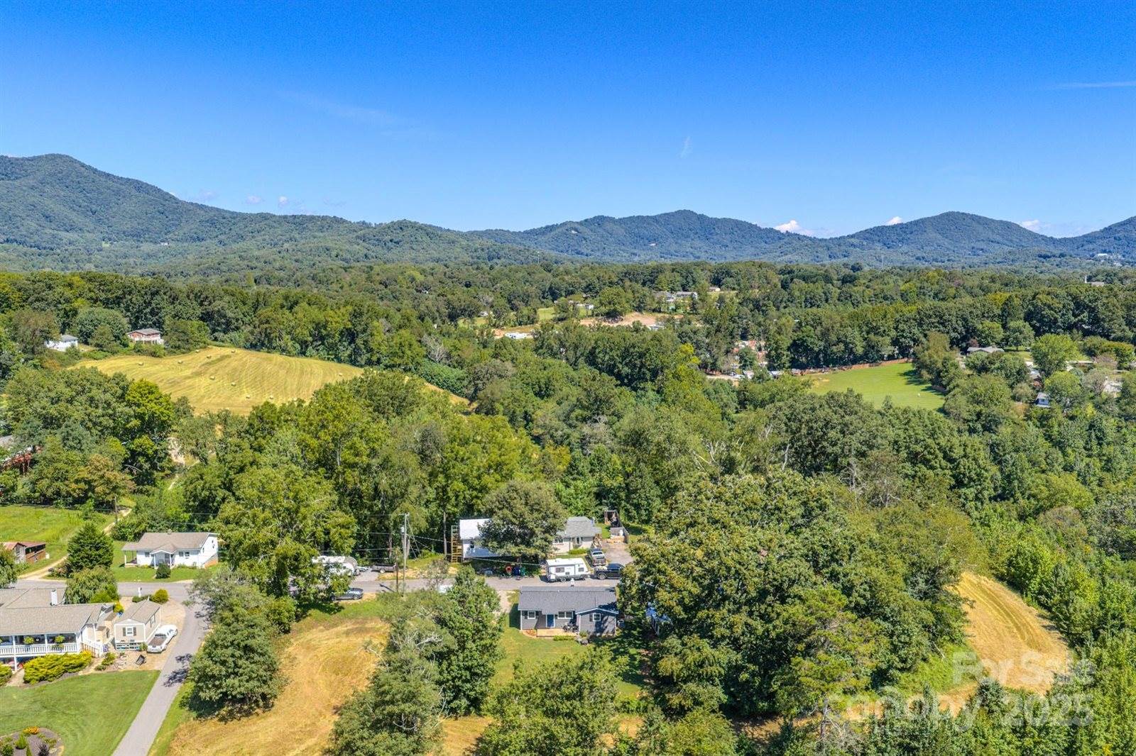 26 Center Street, Candler, NC 28715