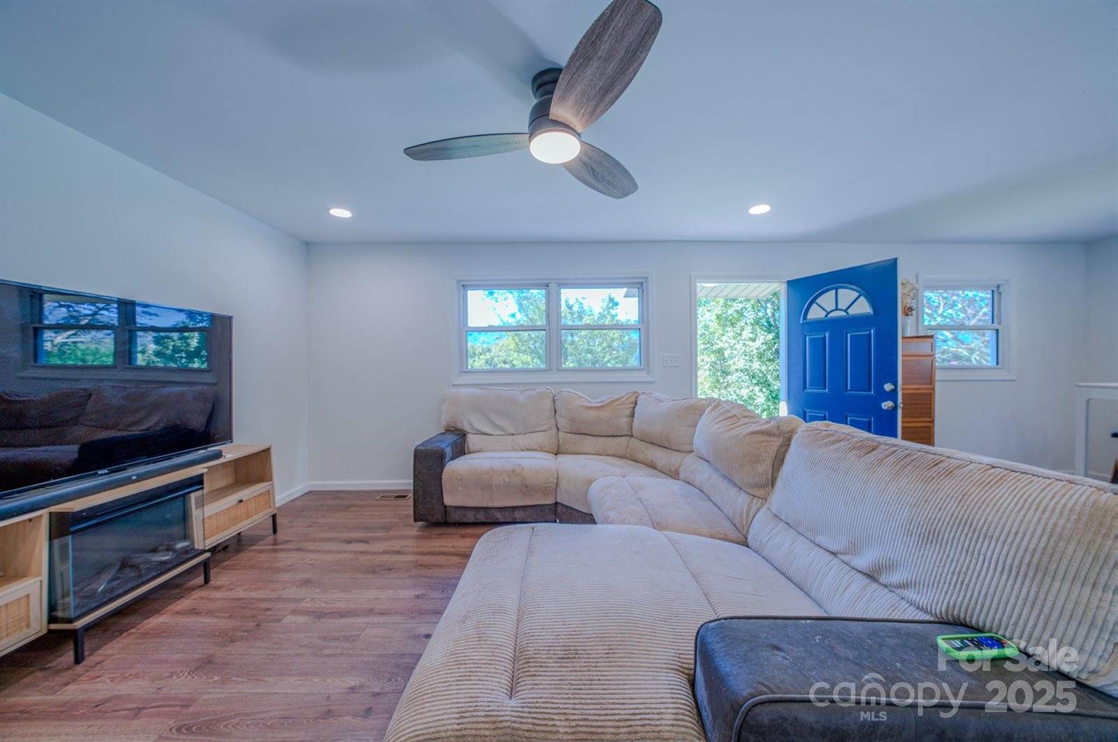 26 Center Street, Candler, NC 28715