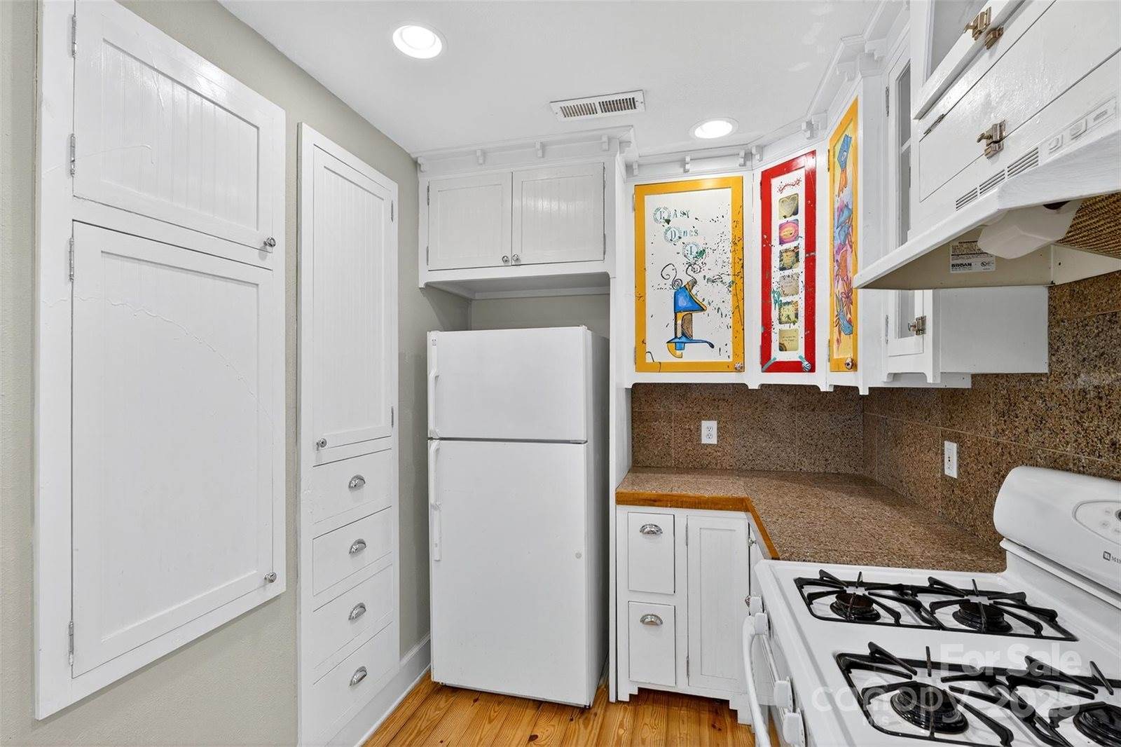 160 East Howard Street, Tryon, NC 28782