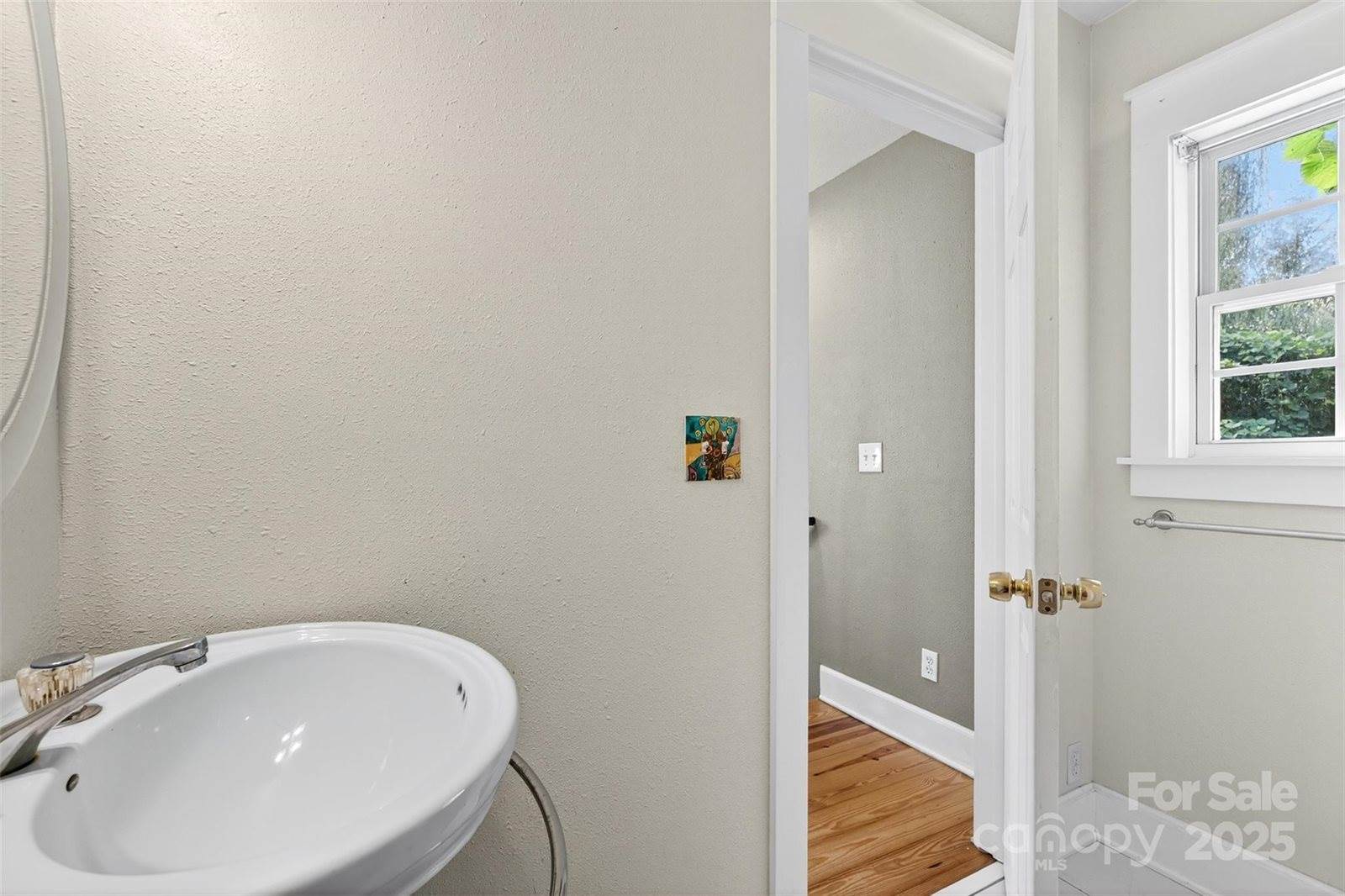 160 East Howard Street, Tryon, NC 28782