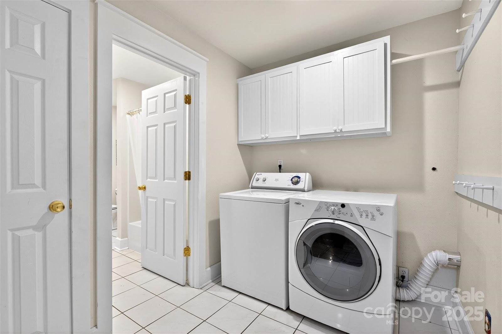 160 East Howard Street, Tryon, NC 28782