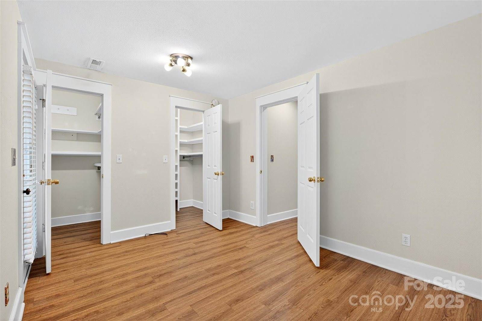 160 East Howard Street, Tryon, NC 28782