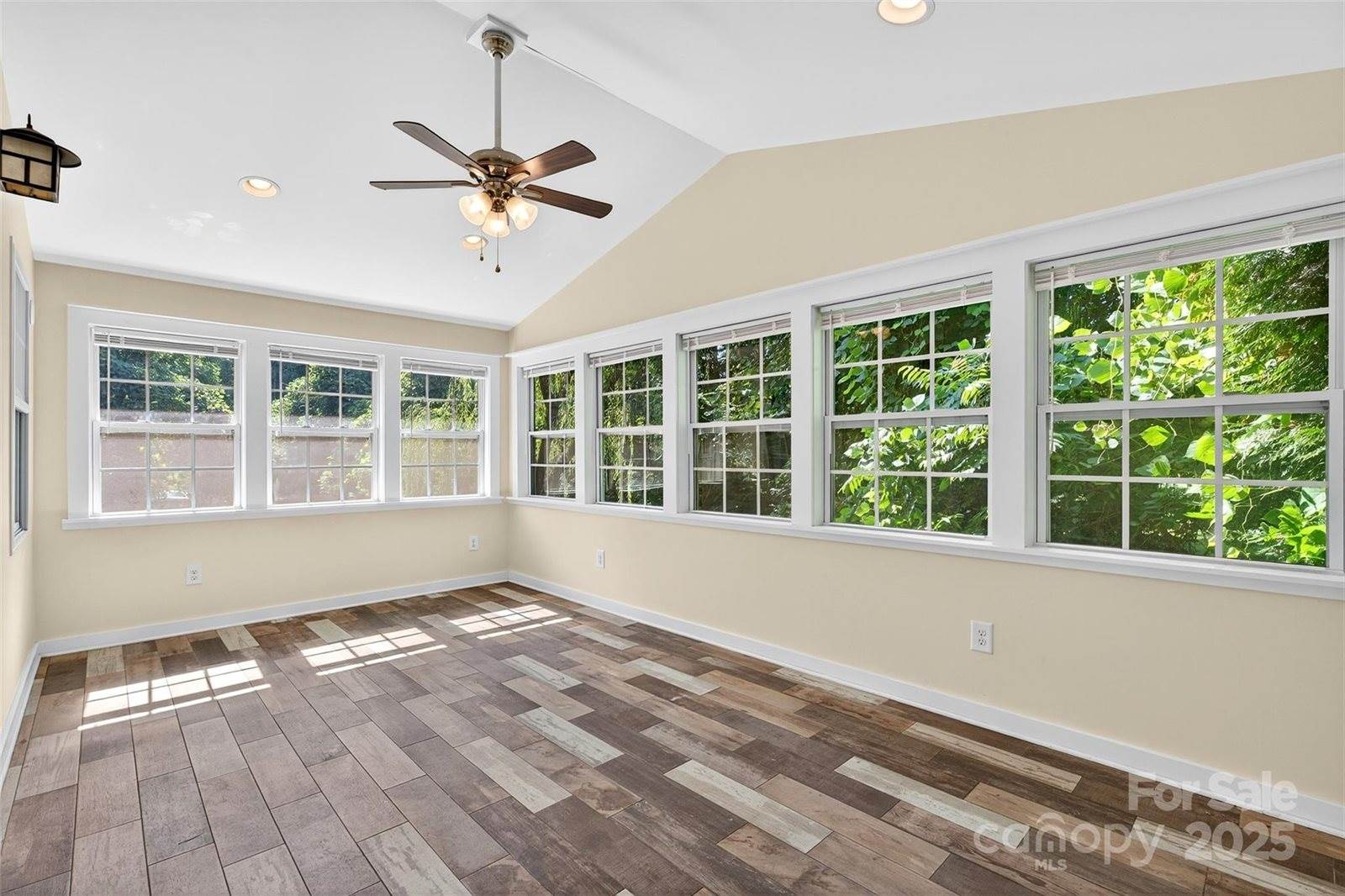 160 East Howard Street, Tryon, NC 28782