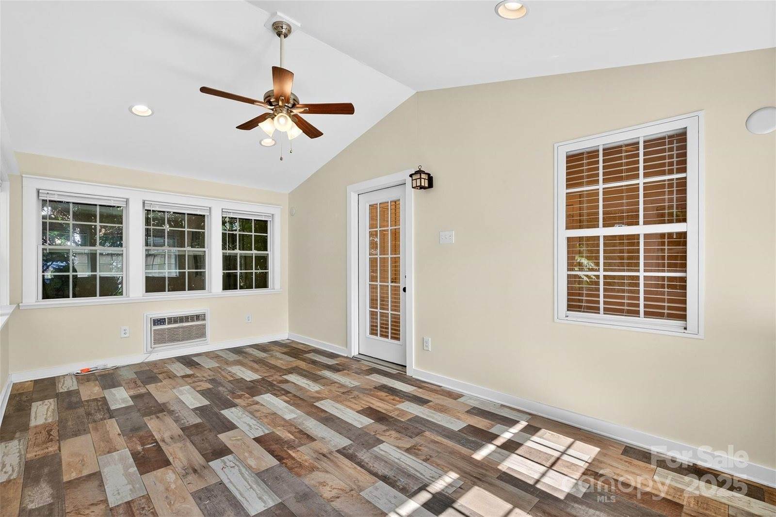 160 East Howard Street, Tryon, NC 28782