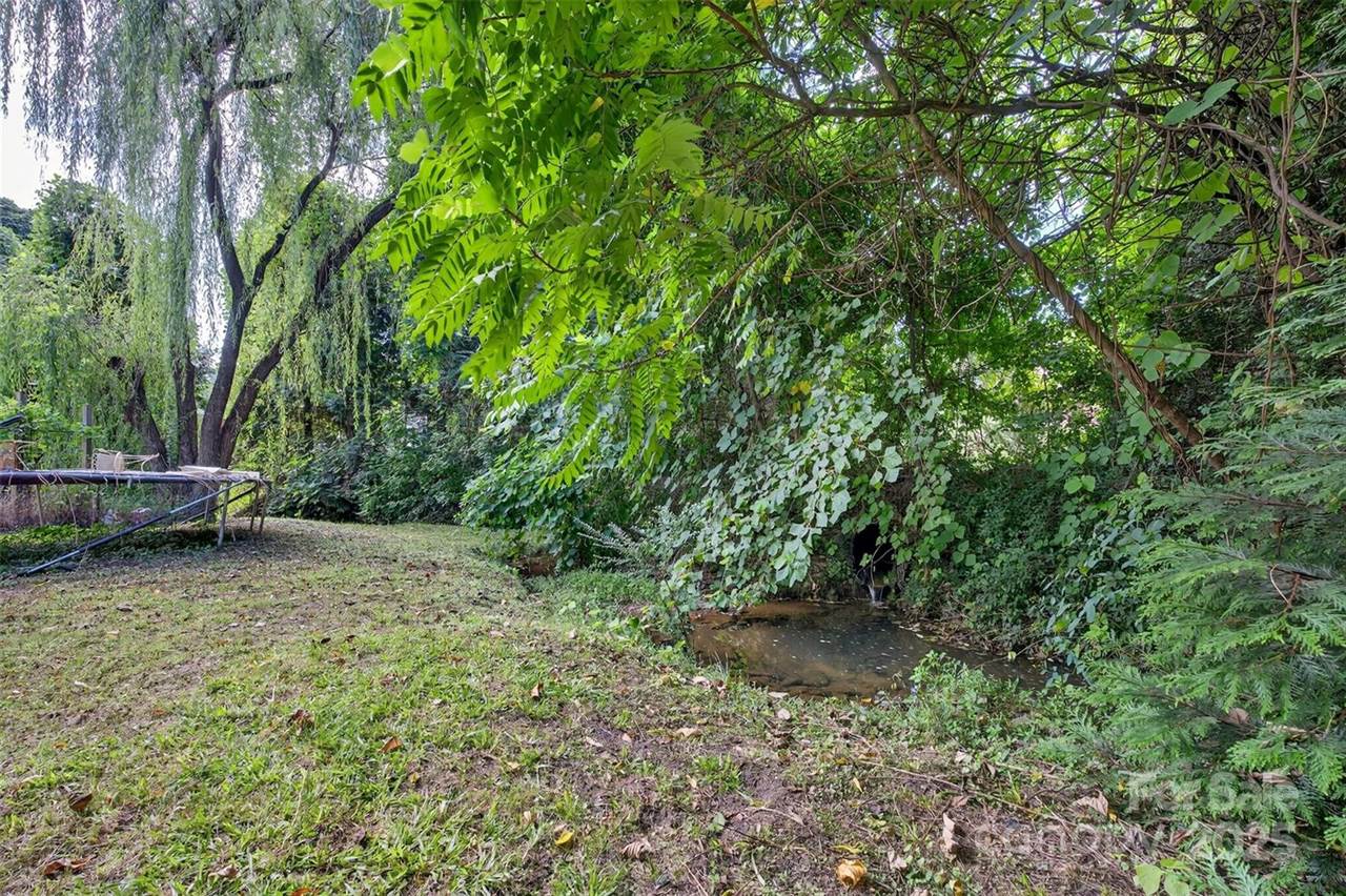 160 East Howard Street, Tryon, NC 28782