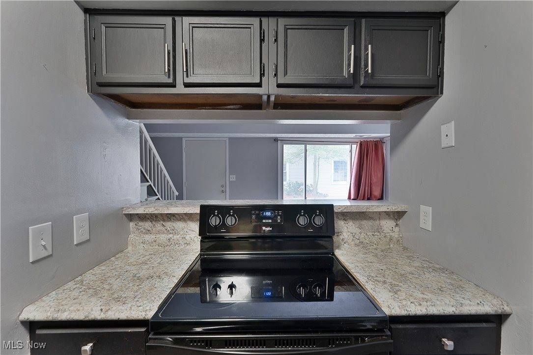 3012 Ivy Hill Circle, Cortland, OH 44410