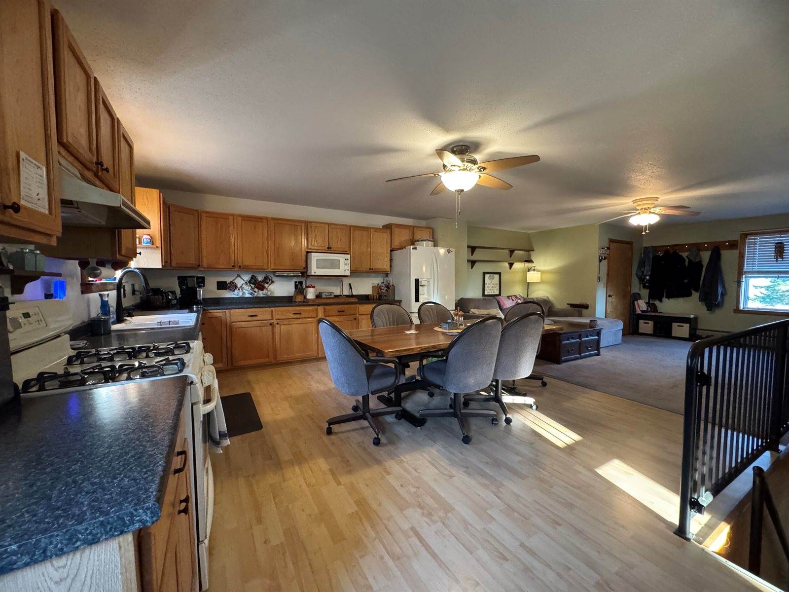 9 Main Street, Corinth, ME 04427