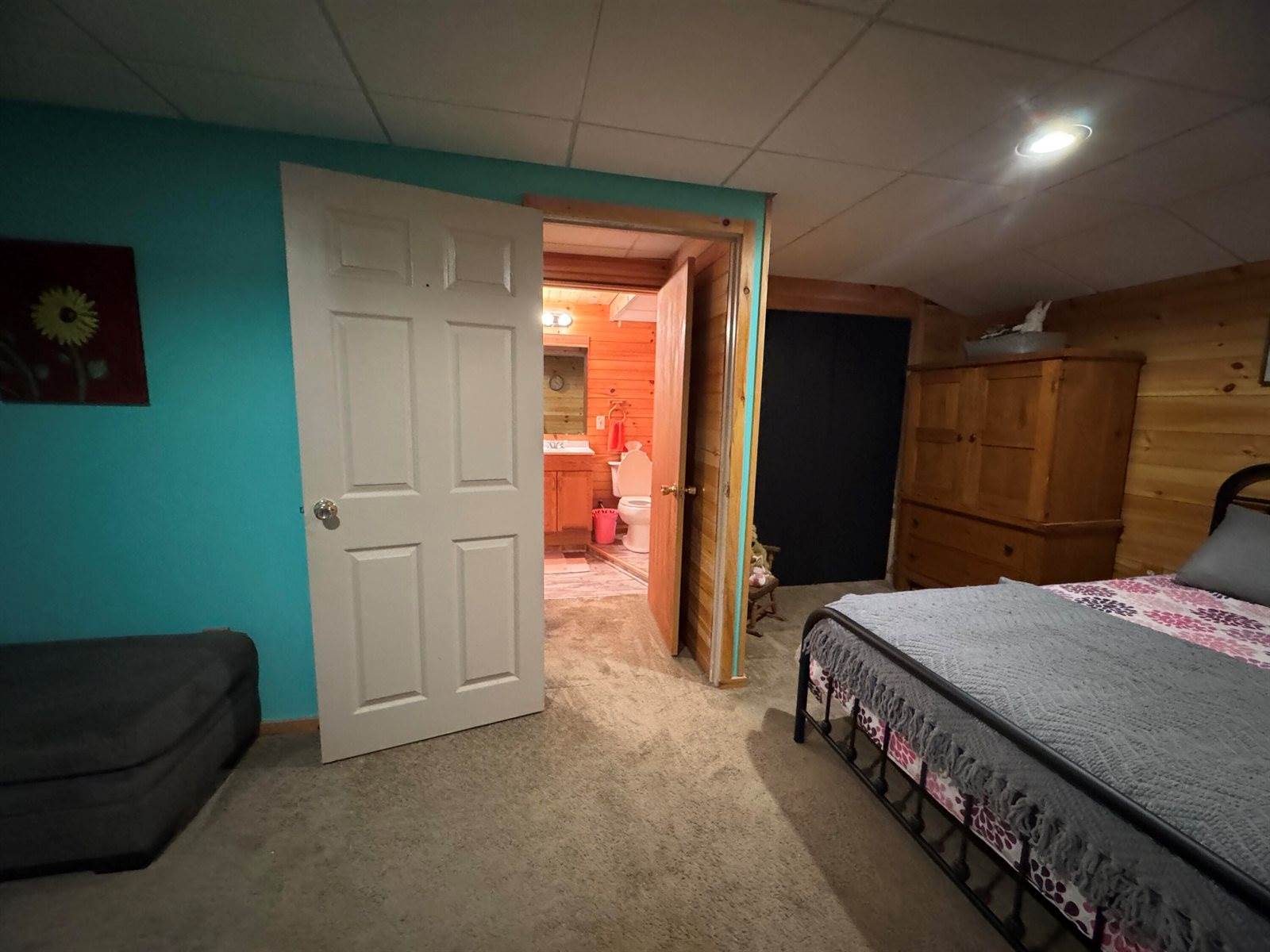 9 Main Street, Corinth, ME 04427