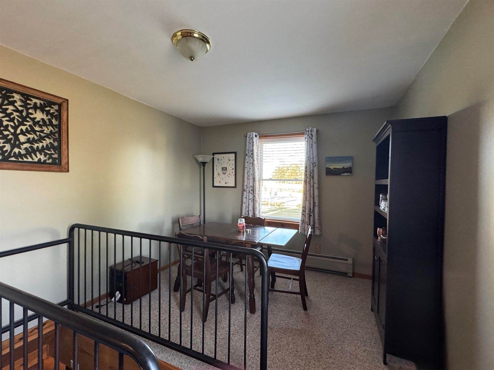 9 Main Street, Corinth, ME 04427