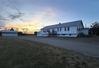 9 Main Street, Corinth, ME 04427