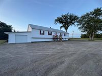 9 Main Street, Corinth, ME 04427