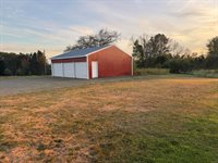 9 Main Street, Corinth, ME 04427