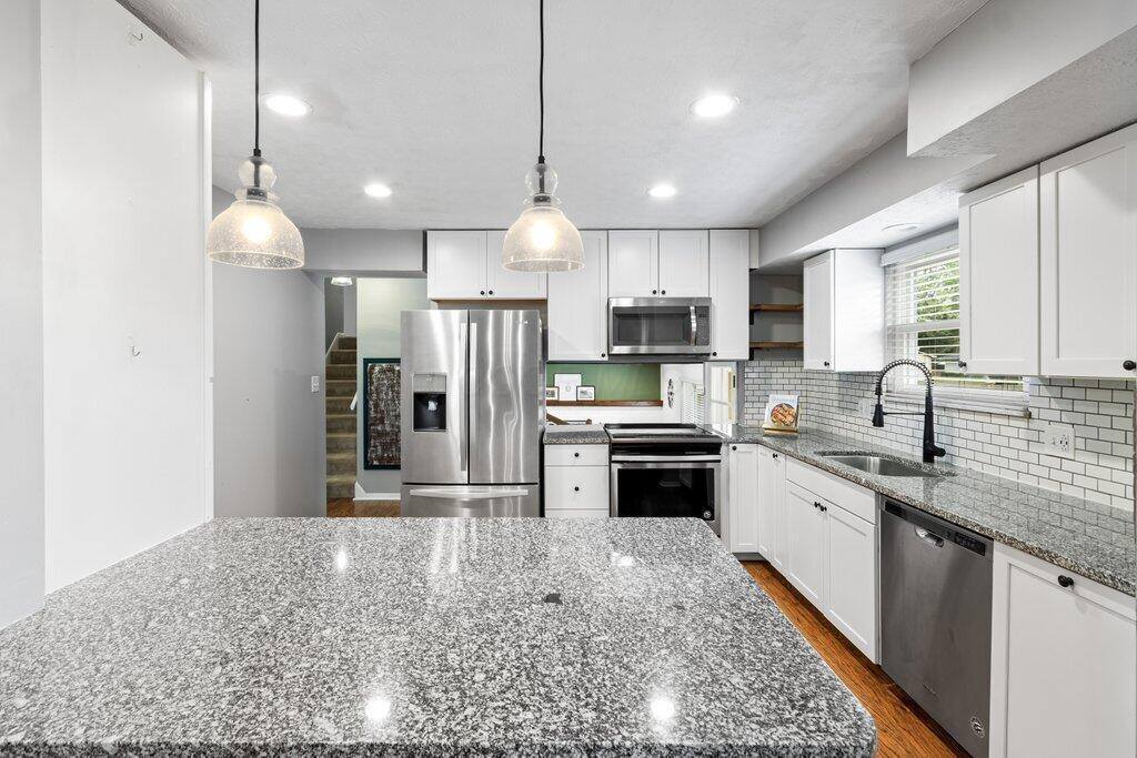 308 Lyncroft Court, Columbus, OH 43230