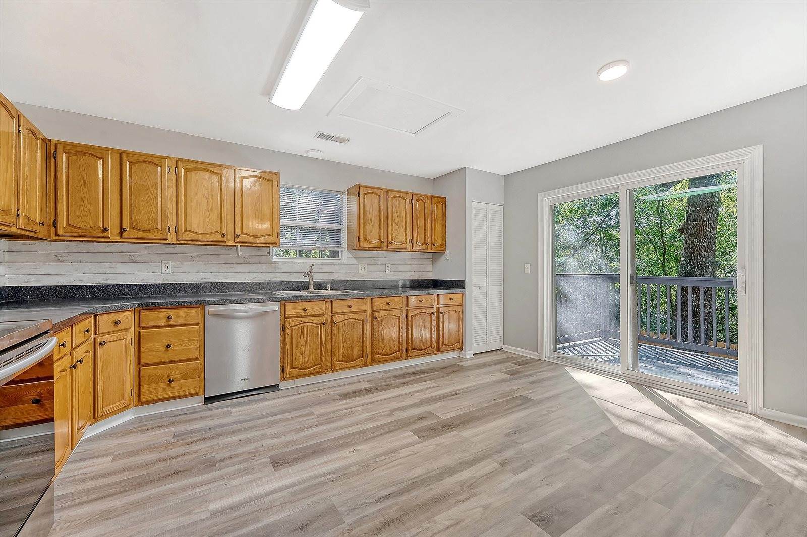 8212 Continental Court, North Charleston, SC 29420