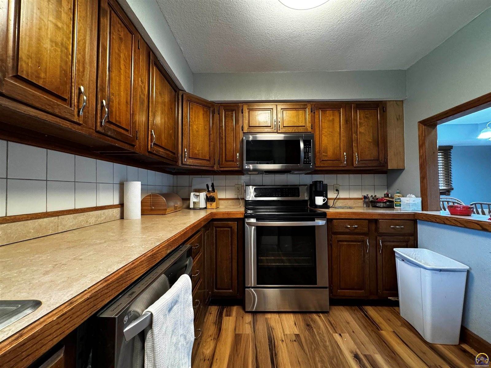 5720 SW 93rd St, Wakarusa, KS 66546