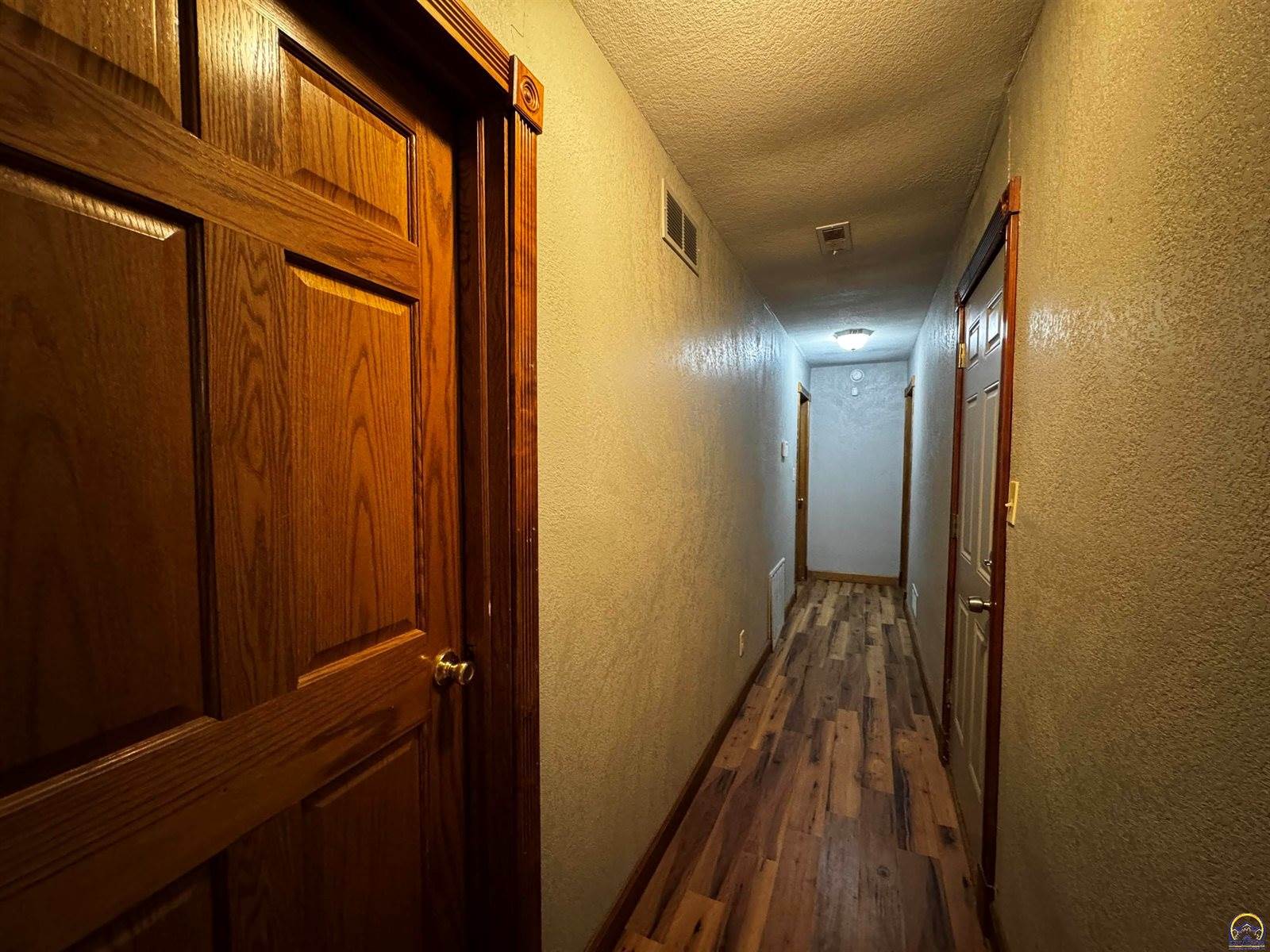 5720 SW 93rd St, Wakarusa, KS 66546