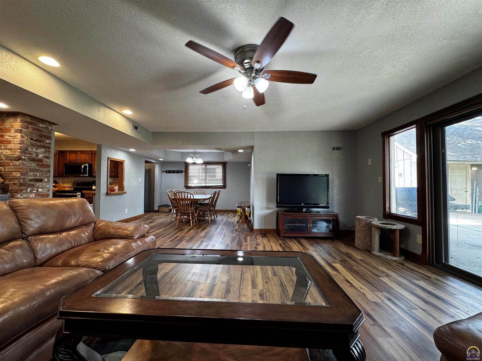 5720 SW 93rd St, Wakarusa, KS 66546