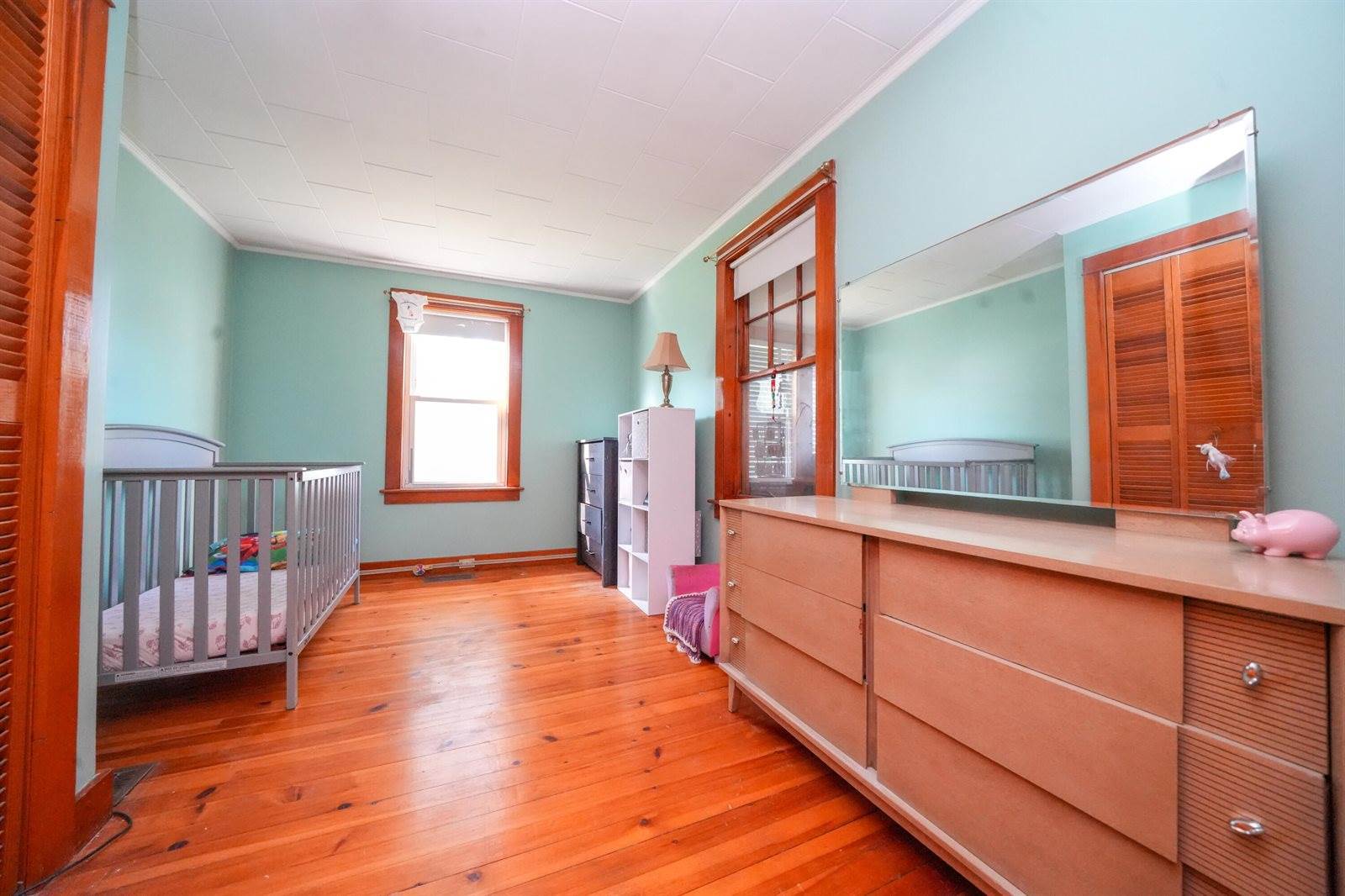 17 Main Street, Bradley, ME 04411