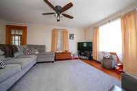 17 Main Street, Bradley, ME 04411