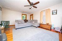 17 Main Street, Bradley, ME 04411