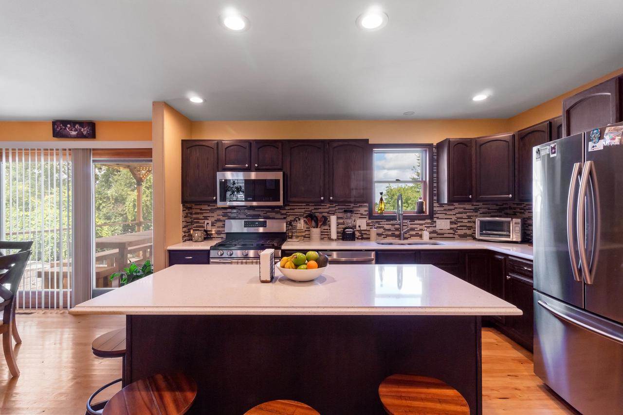 5330 Valley Edge Drive, Madison, WI 53704