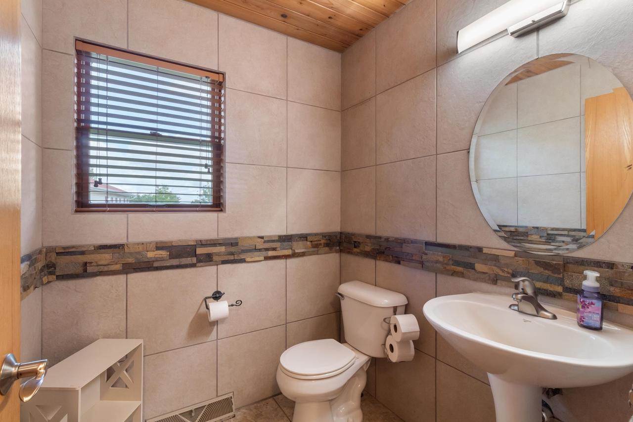 5330 Valley Edge Drive, Madison, WI 53704