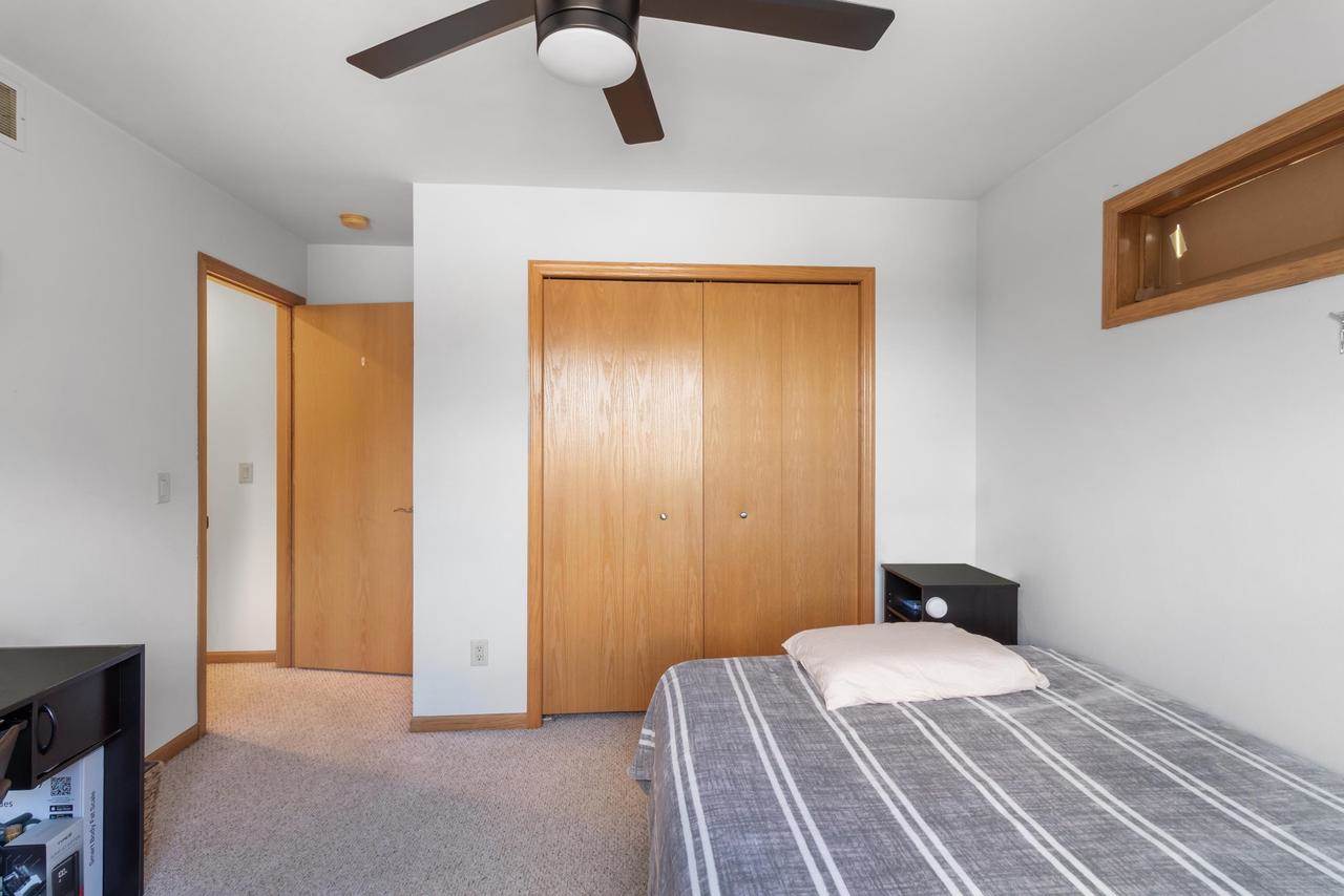 5330 Valley Edge Drive, Madison, WI 53704