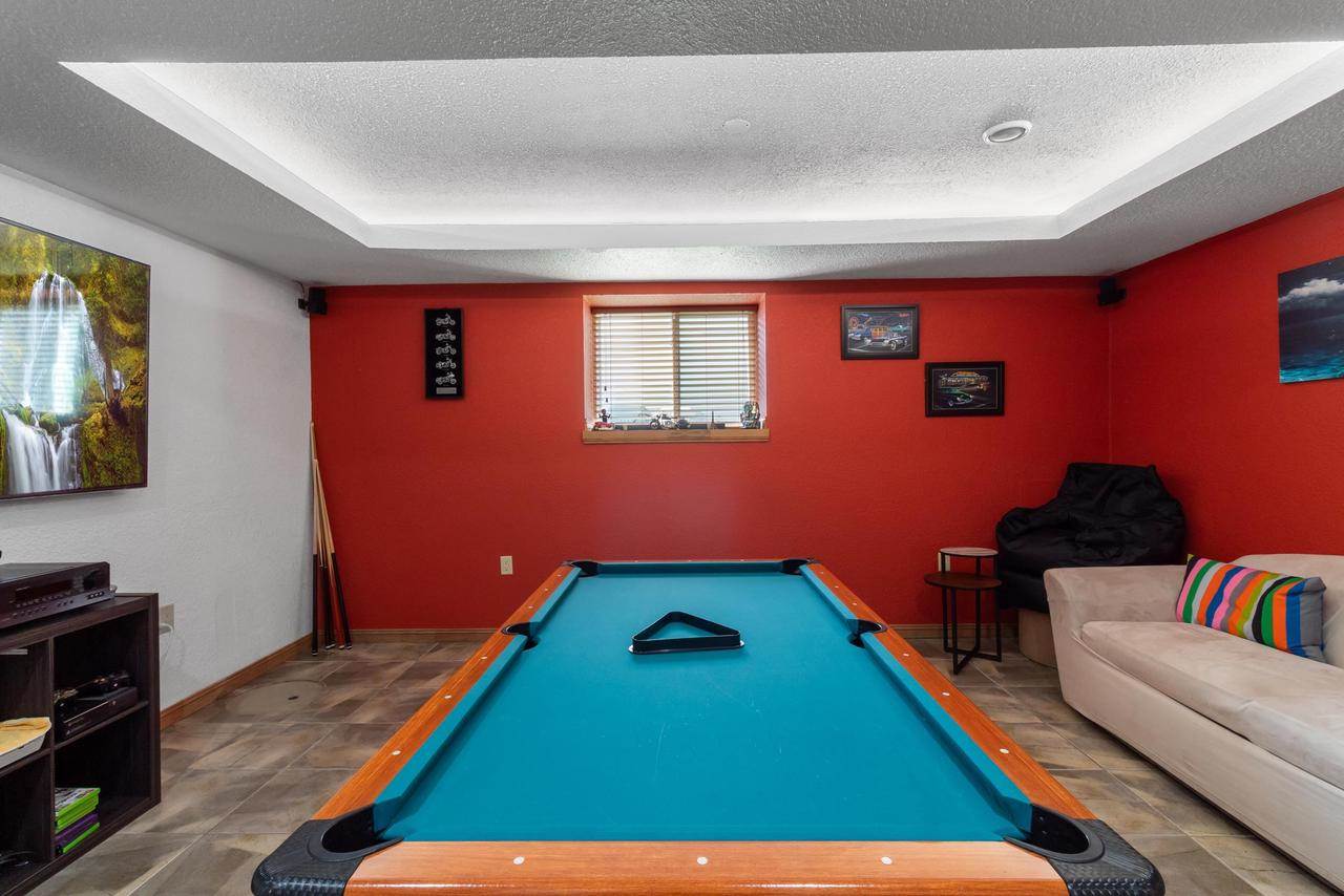 5330 Valley Edge Drive, Madison, WI 53704