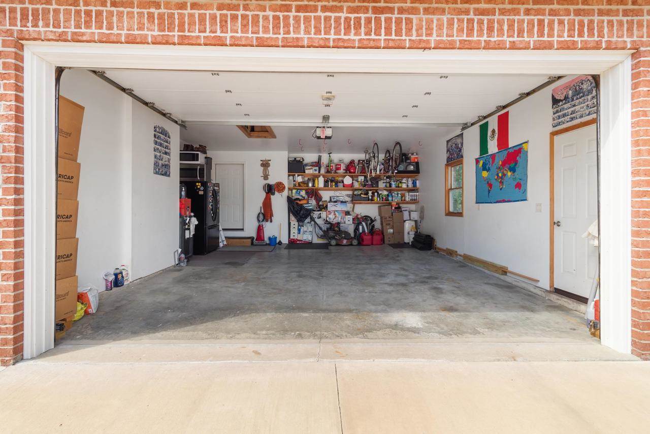 5330 Valley Edge Drive, Madison, WI 53704