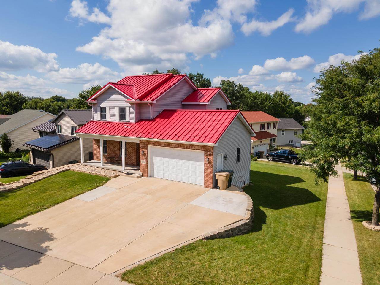 5330 Valley Edge Drive, Madison, WI 53704