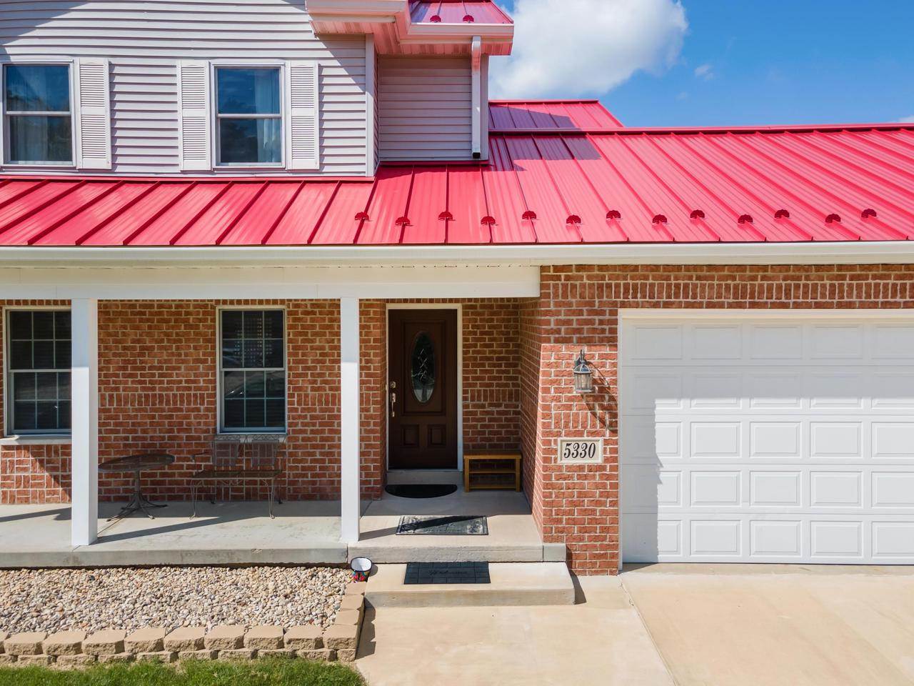 5330 Valley Edge Drive, Madison, WI 53704