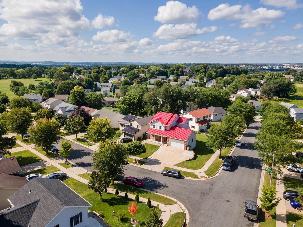 5330 Valley Edge Drive, Madison, WI 53704