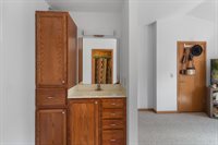 5330 Valley Edge Drive, Madison, WI 53704