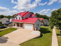 5330 Valley Edge Drive, Madison, WI 53704