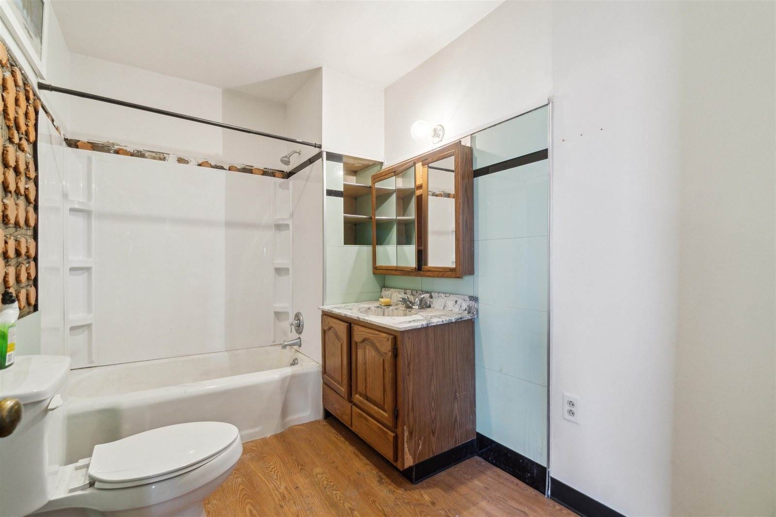 107 Baker, Waunakee, WI 53597