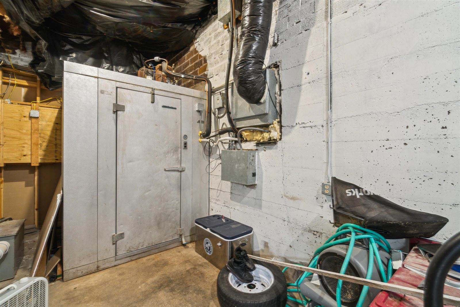 107 Baker, Waunakee, WI 53597