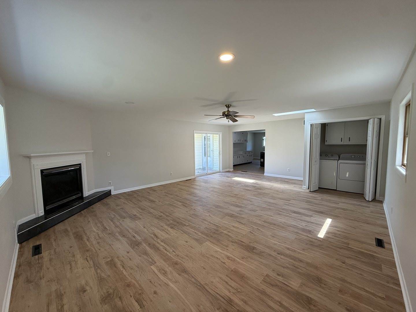 1748 Ridge Drive, Freeport, IL 61032