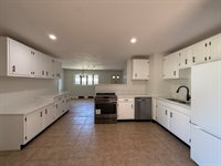 1748 Ridge Drive, Freeport, IL 61032